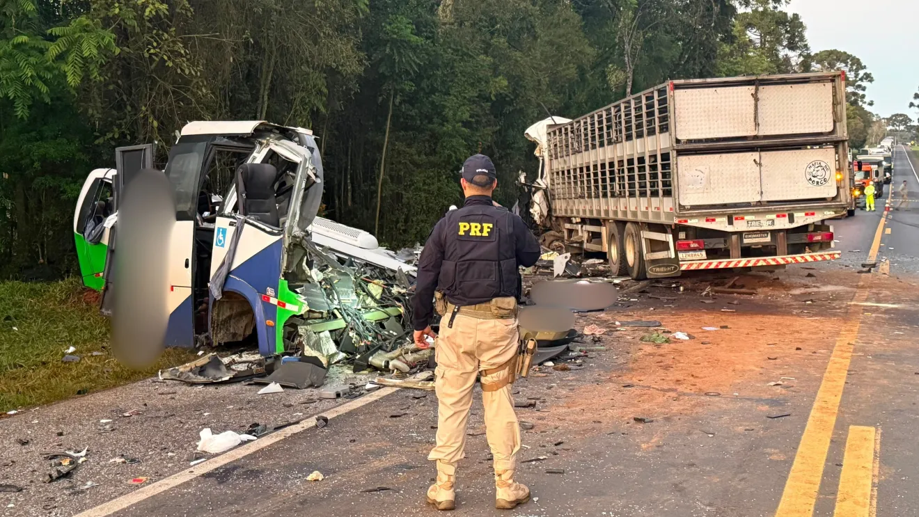 Colisão causa operação de resgate na BR-373