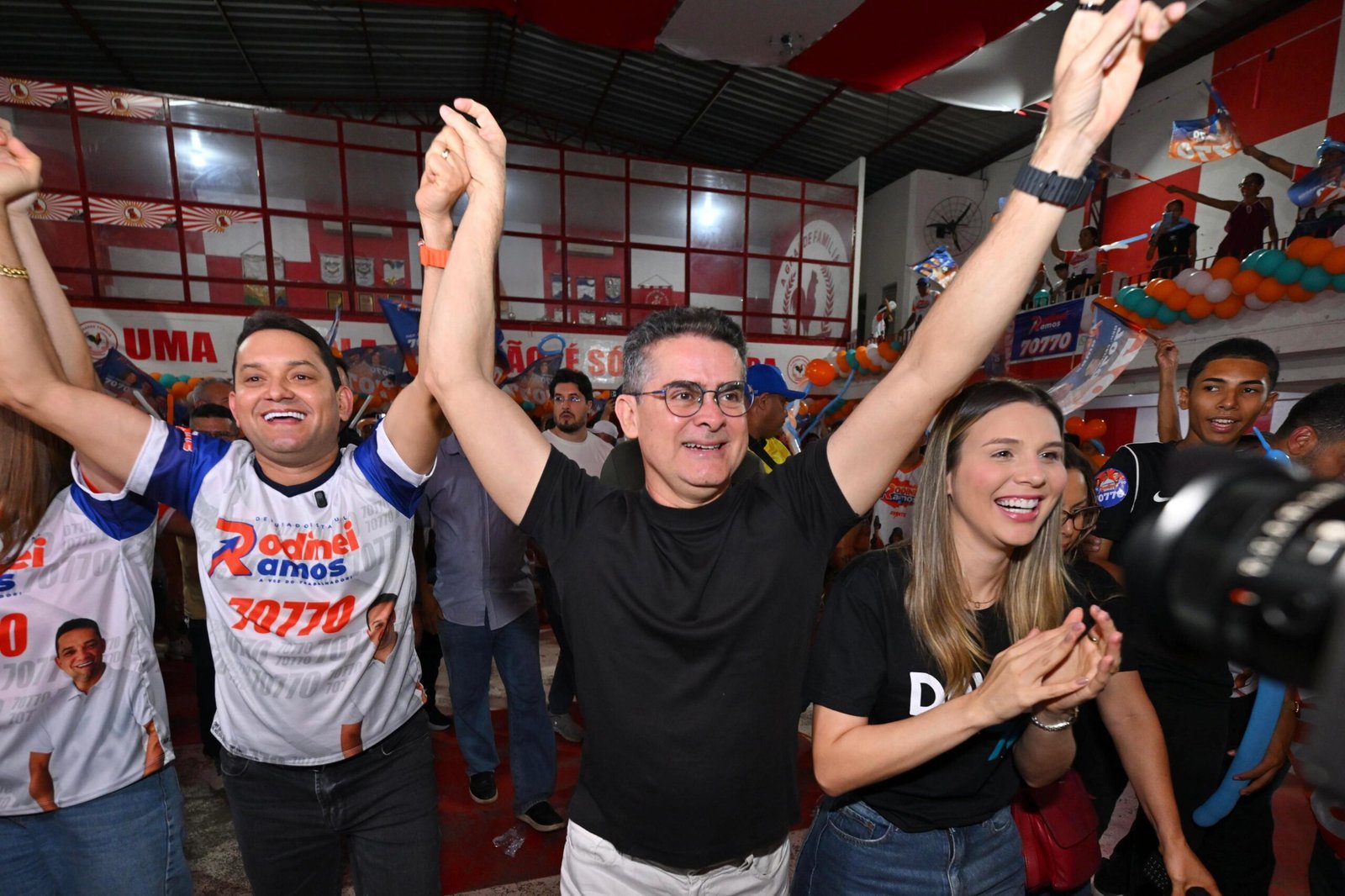 Rodinei reúne David e apoiadores no São José