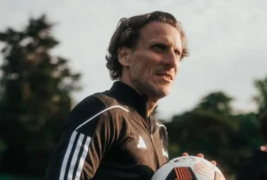 Forlán inicia trabalho no Uruguai pelas categorias de base
