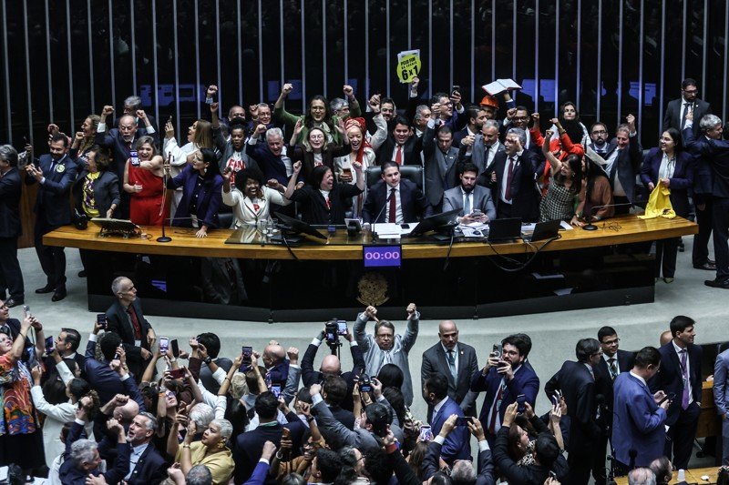 PEC da escala 6x1 entra entre prioridades do Senado