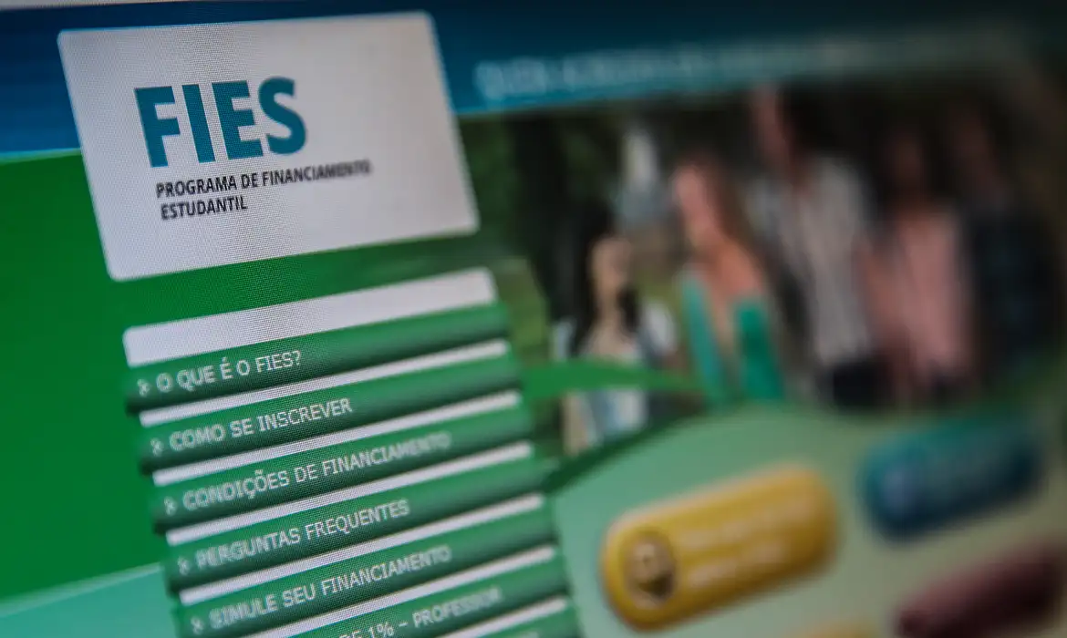Fies 2026 tem 75,5 mil vagas no segundo semestre