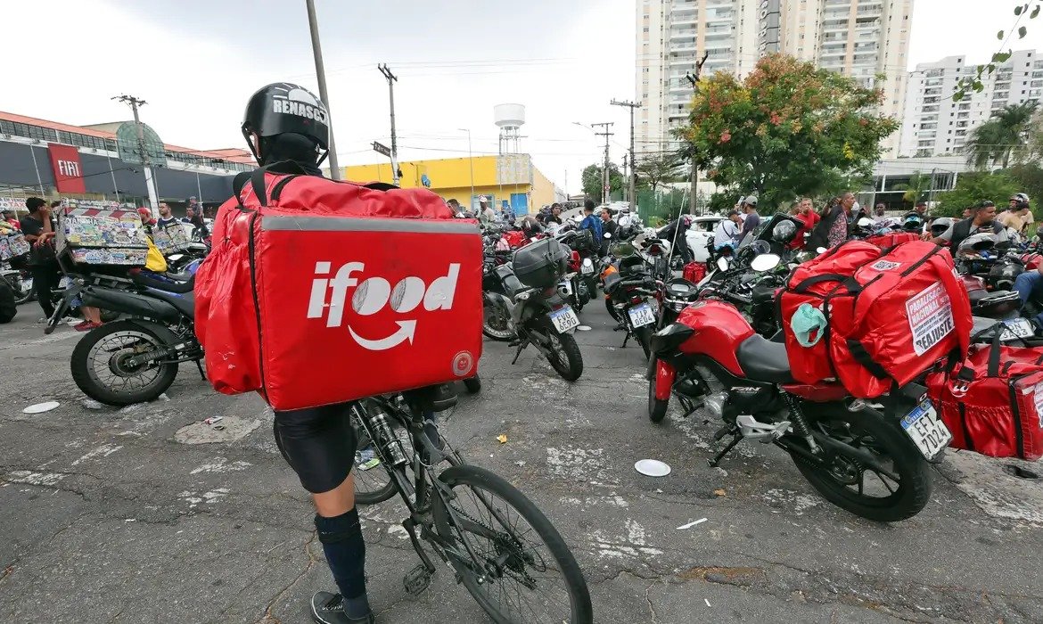 Apps ampliam debate sobre relações de trabalho