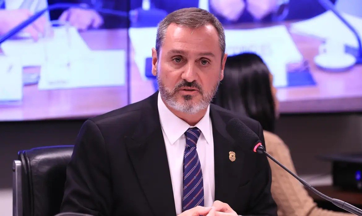 Reintegração de Andrei Rodrigues amplia debate sobre direção da Polícia Federal