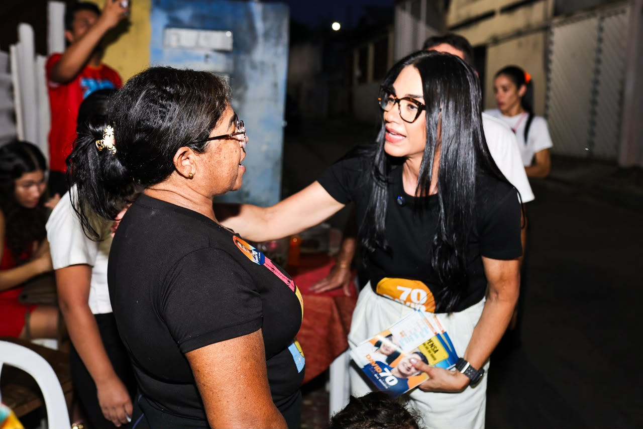 Shádia destaca atuação na Semsa durante reunião na zona Norte