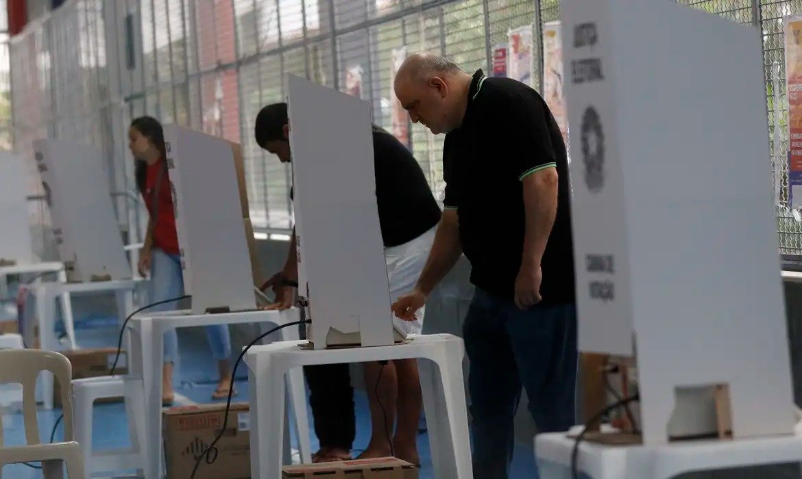 Eleições 2026: o que levar no domingo de votação